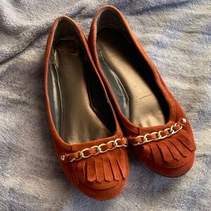 Monet leather upper fringe rust flat slip on